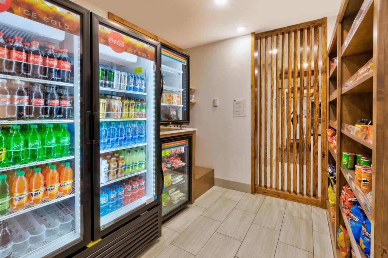 Hotel Express & - - Sandusky Area By Ihg