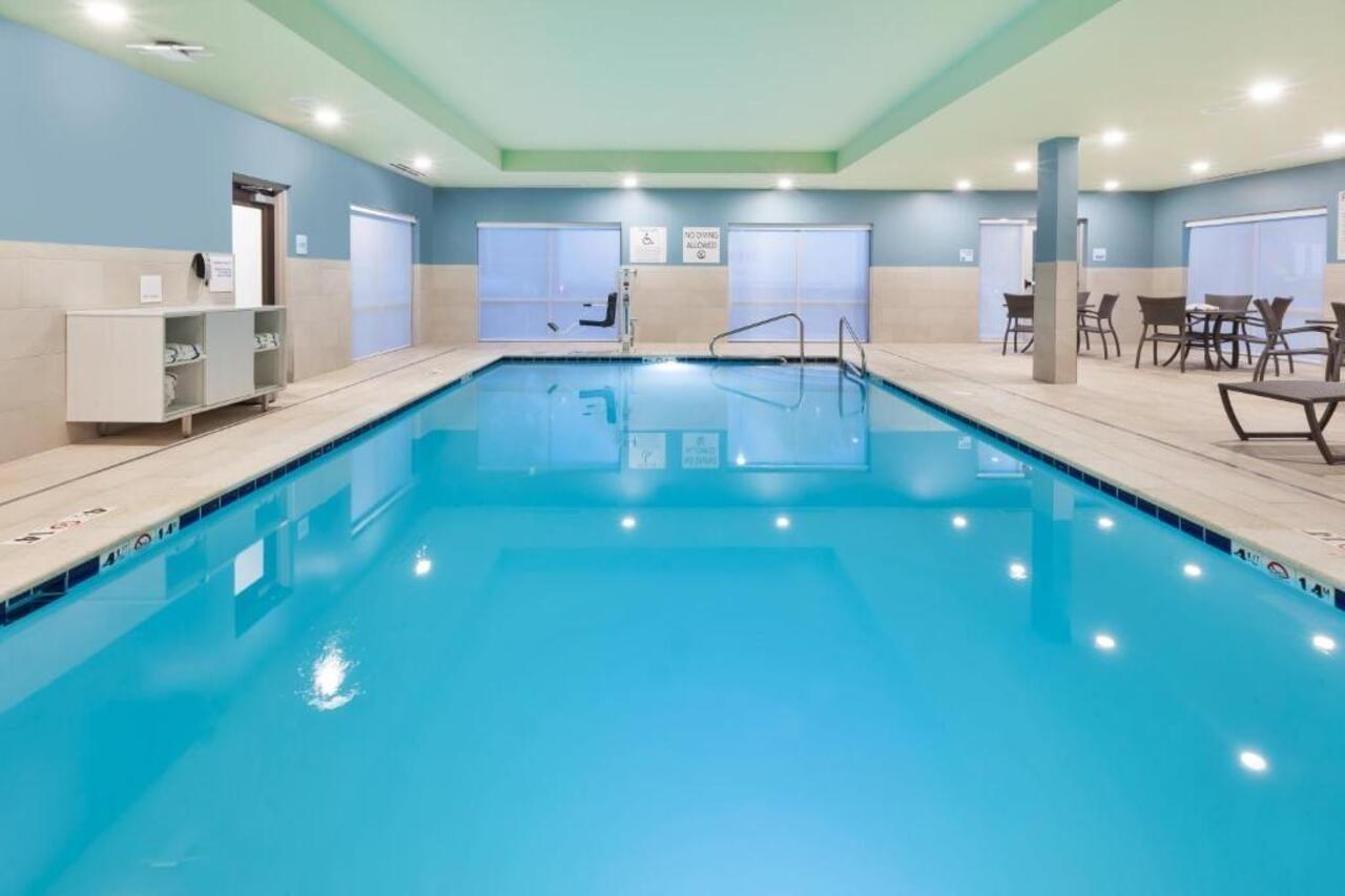 Express & - - Sandusky Area By Ihg Hotel