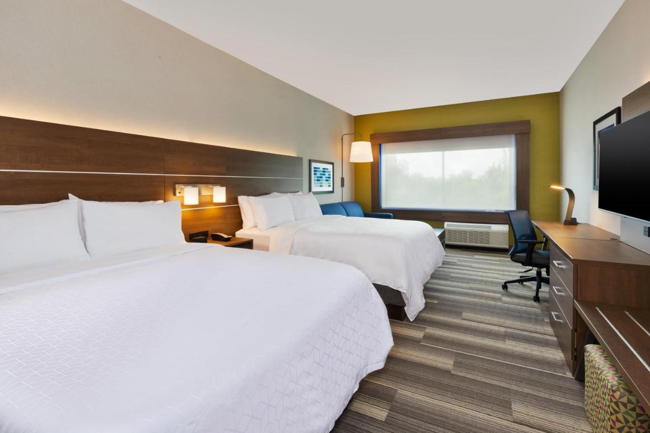 Hotel Express & - - Sandusky Area By Ihg
